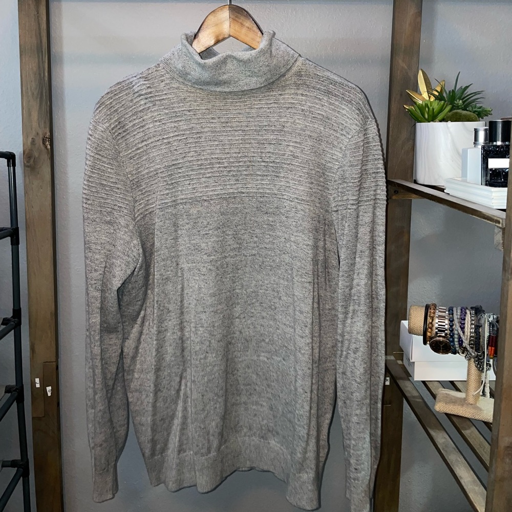 H&M turtleneck long sleeve t-shirt